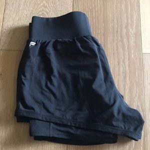 Fabletics women’s workout shirt with compression lining-black-size small